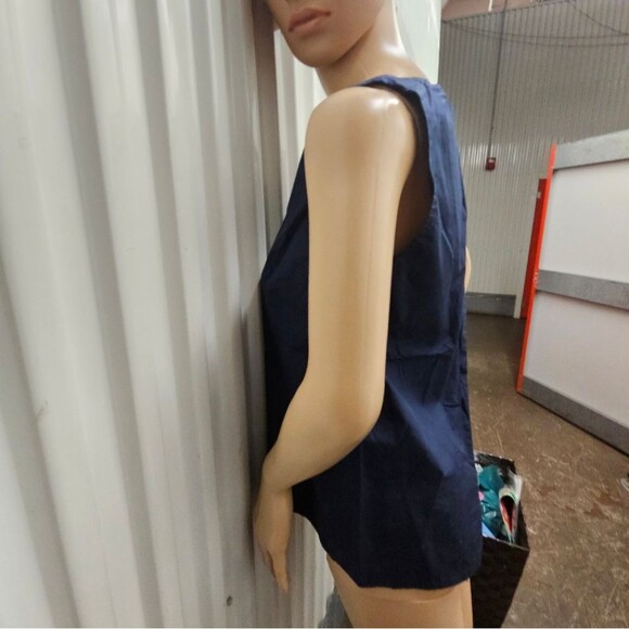 Everlane The Cotton Poplin Cutaway Tank - Picture 11 of 12